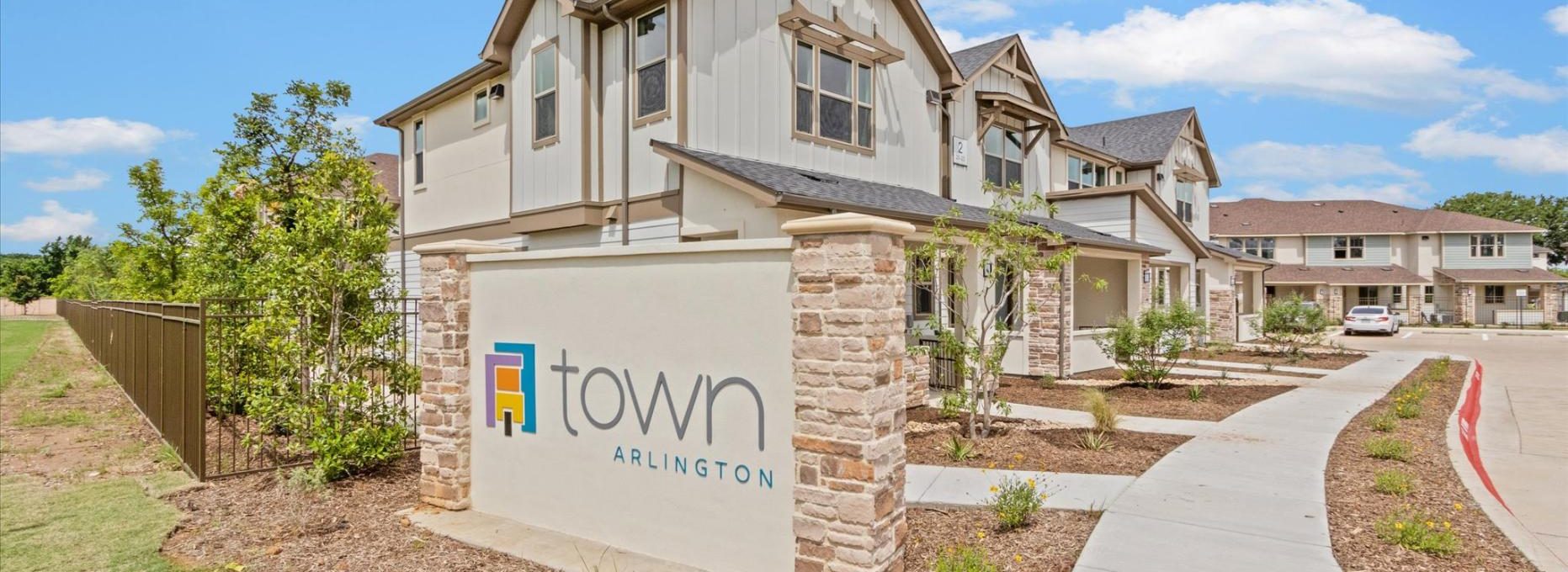 the town at westchase apartments in westchase, texas at The Town Arlington